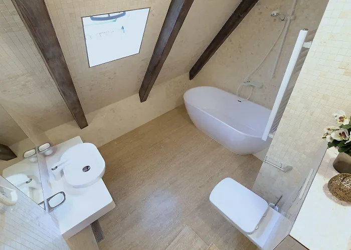 Hotell Ebersbach 4*